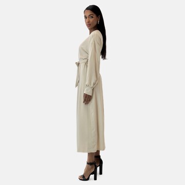Elara Kleid 'Abaya' in Beige