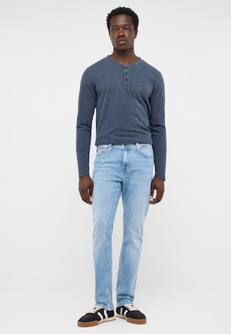 Slimfit Jeans 'Vegas' de la MUSTANG pe albastru: față