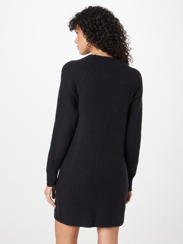 Abercrombie & Fitch Úpletové šaty – černá