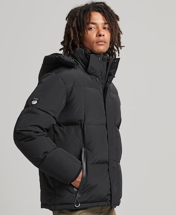 Veste d’hiver Superdry en noir : devant