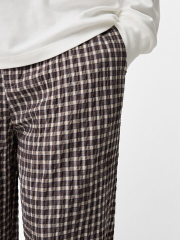 Bershka Loosefit Hose in Braun