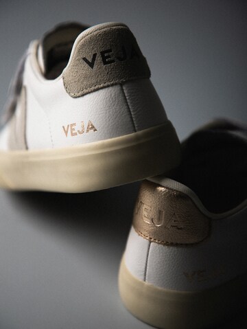 Veja Sneakers 'Recife' in White
