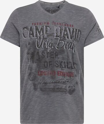 CAMP DAVID T-shirt i svart: framsida