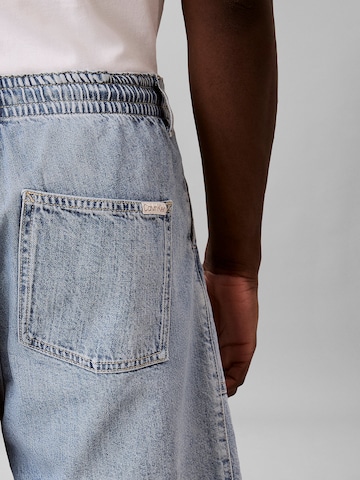 Calvin Klein Jeans Loosefit Shorts in Blau