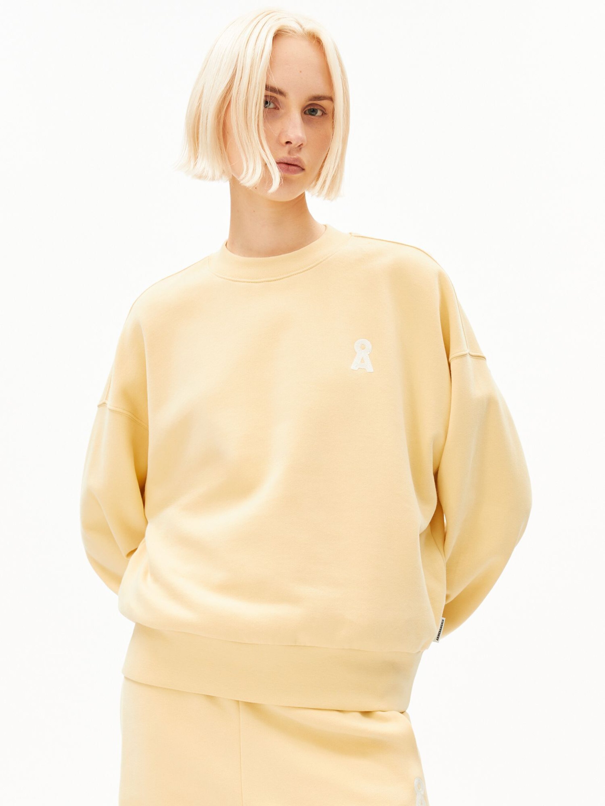 ARMEDANGELS Sweatshirt in Beige: front