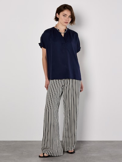 Apricot Pants in Night blue / White, Item view