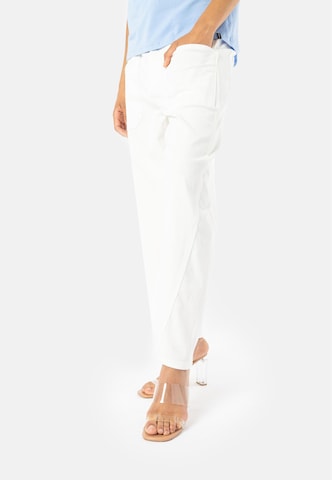 Loosefit Pantaloni 'Isabella' di Elias Rumelis in bianco
