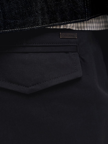 Baggy Pantaloni con piega frontale di JACK & JONES in nero