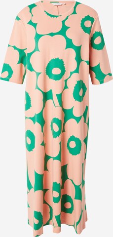 Marimekko Kesämekko värissä oranssi: edessä