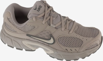 Baskets basses 'Nike V5 RNR' NIKE en gris : devant