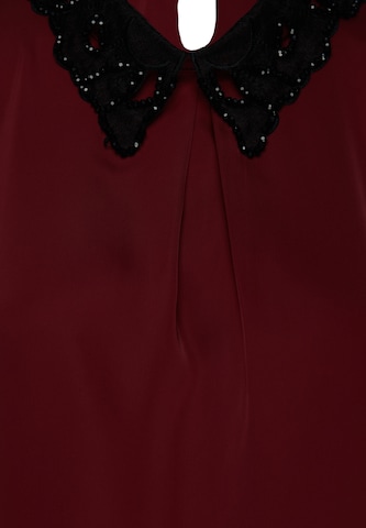 faina - Blusa em vermelho