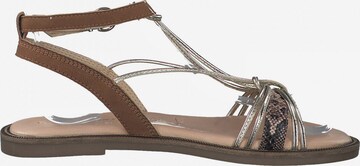 TAMARIS - Sandalias con hebilla 'Flat' en marrón