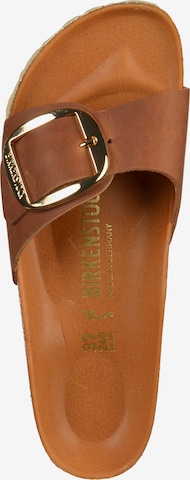 BIRKENSTOCK Klapki 'Madrid' w kolorze brązowy