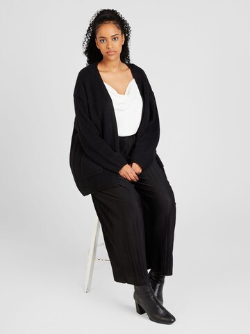 Cardigan 'FABULOUS' Vero Moda Curve en noir