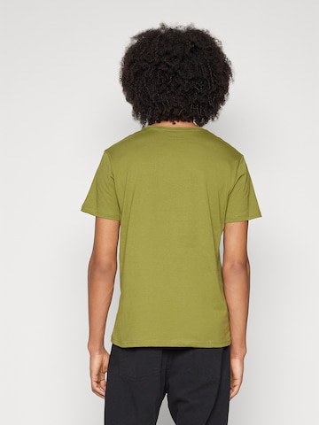 ALPHA INDUSTRIES Póló 'College' - zöld