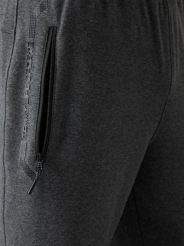 Tommy Life Regular Pants in Grey