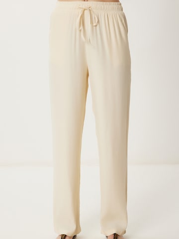 Happiness İstanbul Свободный крой Штаны в Бежевый: спереди