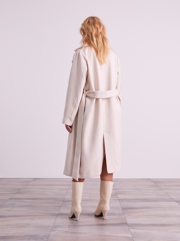 ABOUT YOU x Iconic by Tatiana Kucharova Between-seasons coat 'Livia' in Beige