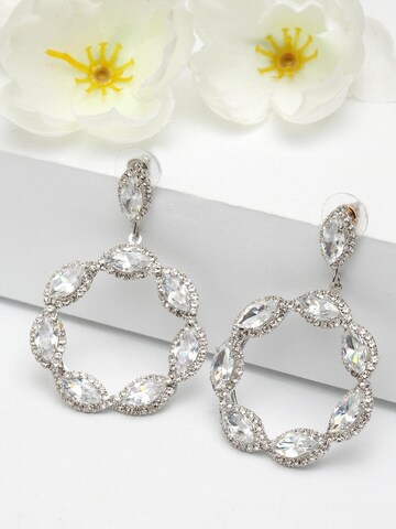 Boucles d'oreilles 'Irinaa' AVANT-GARDE PARIS en blanc