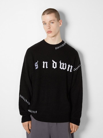 Bershka Sweater in Black: front