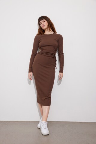 Robe 'Ally' Envii en marron : devant