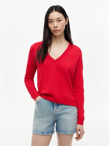 Tommy Jeans Pulover 'ESSENTIAL' | rdeča barva: sprednja stran