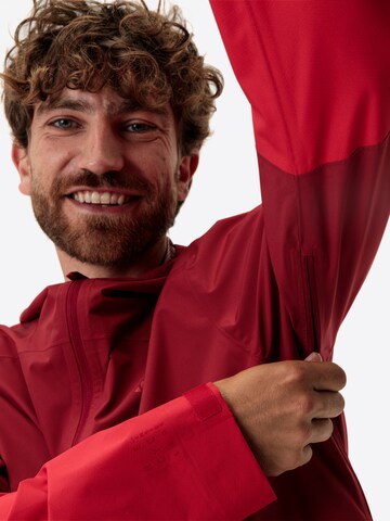 VAUDE Outdoor jacket 'M Neyland 2.5L J' in Red
