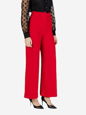 Morgan De Toi - Pierna ancha Pantalón '242-PBIRD' en rojo