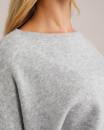 WE Fashion Свитер оверсайз в Серый