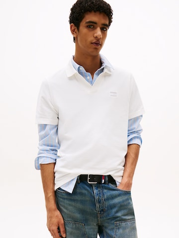 Tricou de la Tommy Jeans pe alb: față