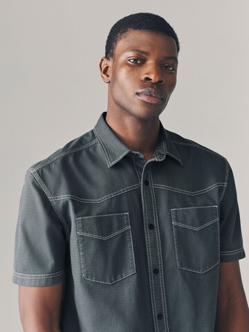 Next Regular Fit Hemd in Grau