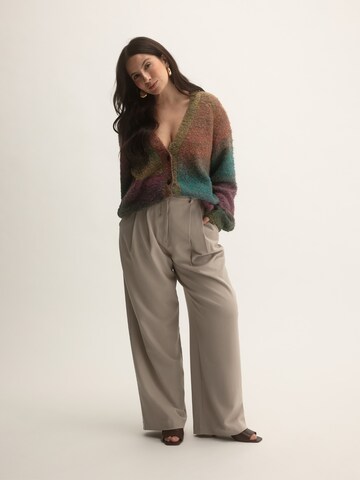 Cardigan KAVAZI en mélange de couleurs