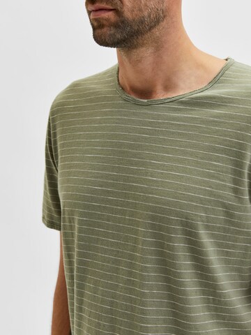 SELECTED HOMME T-shirt 'Morgan' i grön