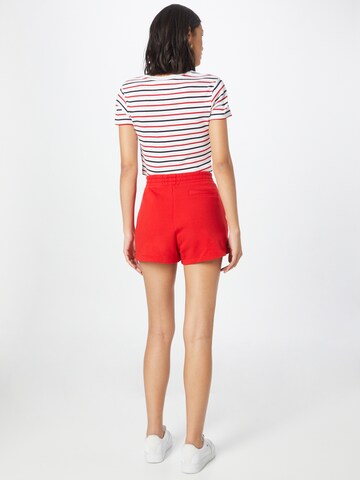 Tommy Jeans Regular Shorts in Rot