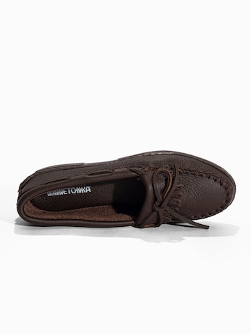 Minnetonka Mokaszin 'Moosehide Kilty' - barna