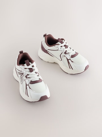 Sneaker di Next in bianco