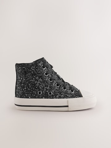 Next Sneaker in Schwarz