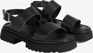Desa - Sandalias 'Sandalen' en negro: frente
