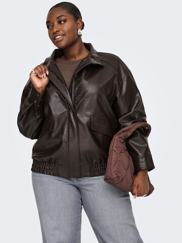 ONLY Carmakoma Overgangsjakke 'CARNew Julia' i brun