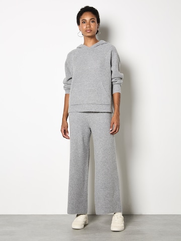 Apricot Pullover in Grau