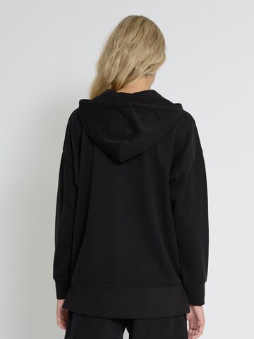 NASSAU Beach Club Sweatshirt in Schwarz