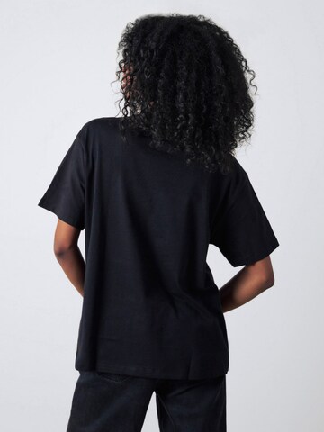 Maglia extra large di Honest Basics in nero