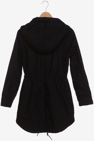 elvine Jacket & Coat in S in Black