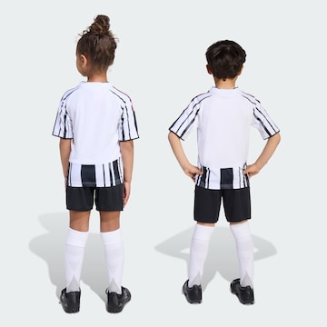 ADIDAS PERFORMANCE Trainingsanzug 'Juventus Turin 25/26' in Schwarz