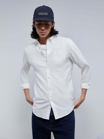 Scalpers Regular Fit Skjorte 'New Forest Oxford' i hvid: forside