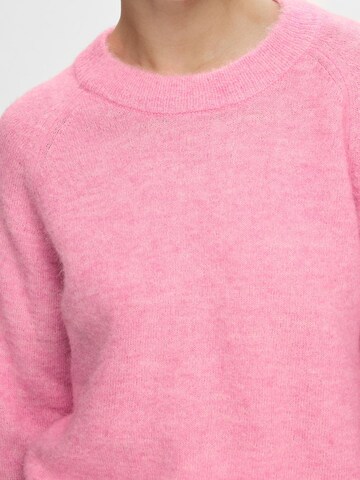 SELECTED FEMME Sweter 'Lulu' w kolorze różowy