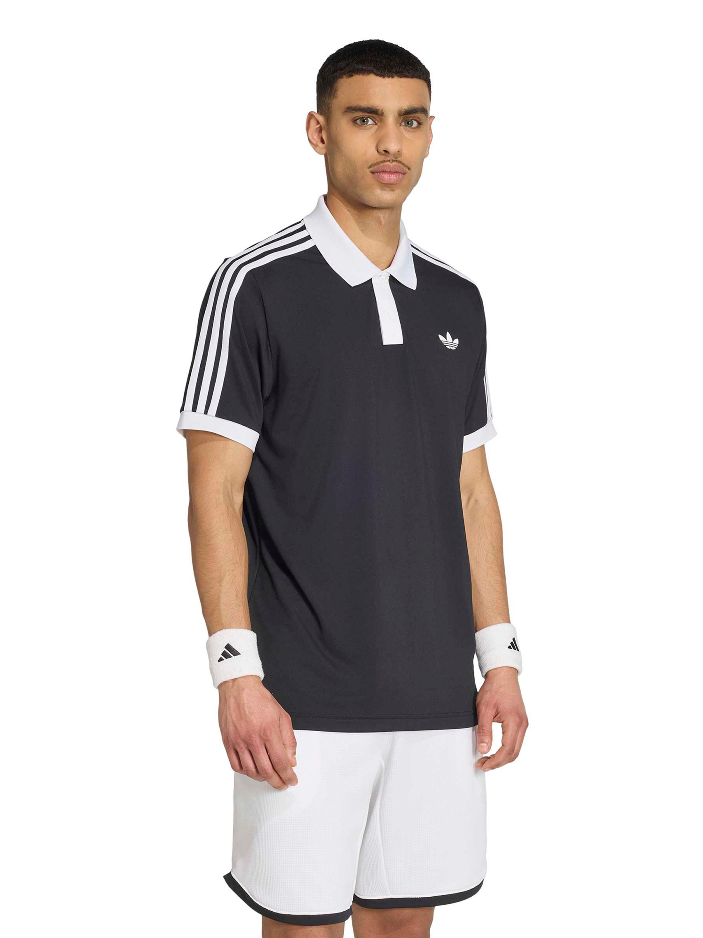 ADIDAS PERFORMANCE Функционална тениска 'Classics' в черно: отпред