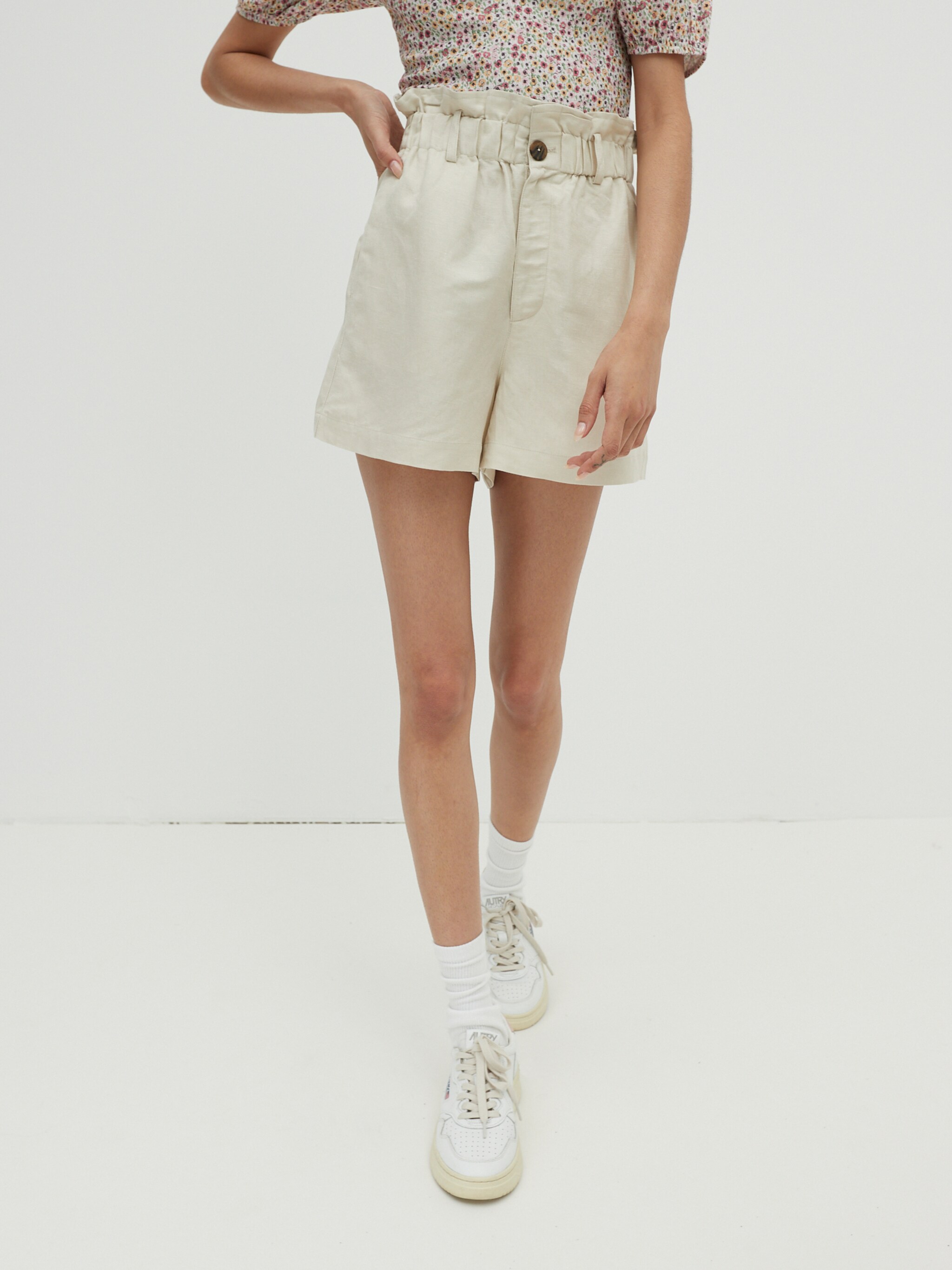 EDITED Produits Pantalon 'Jazlyn' beige