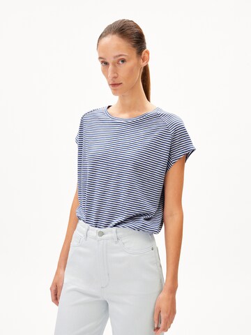 ARMEDANGELS T-Shirt 'Oneliaa' (GOTS) in Blau: Vorderseite