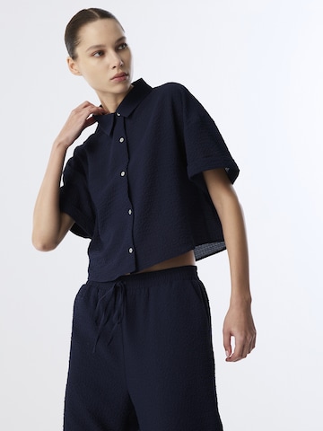 Twist Blouse in Blauw
